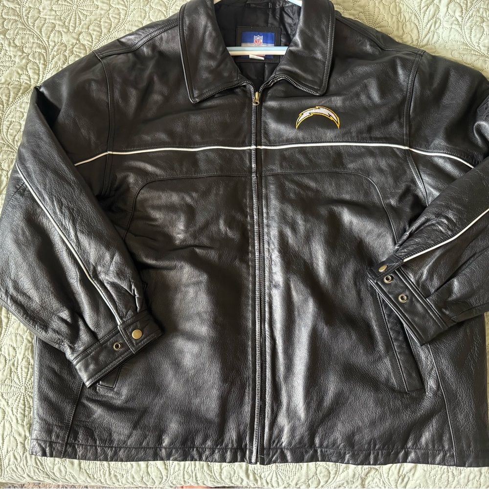 Vintage NFL San Diego Charges Black Leather Jacket 2XL. Pristine Condition.